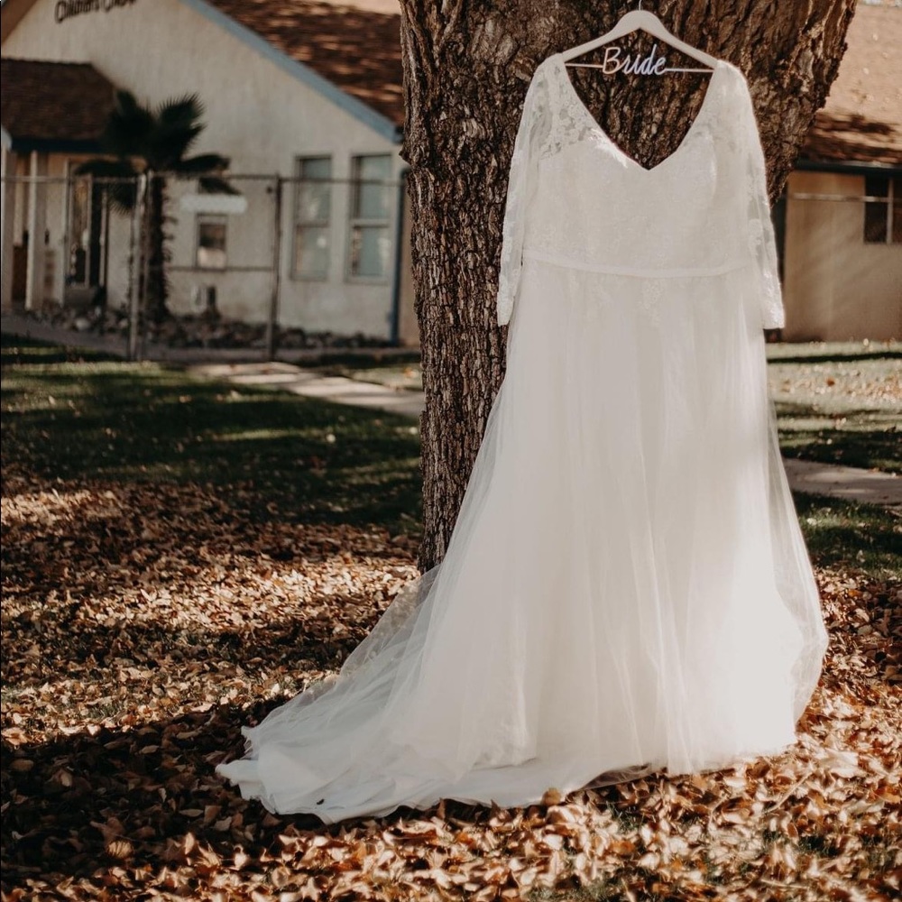 David’s bridal plus size wedding dress